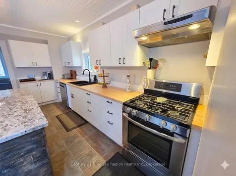 935 Leask Avenue North Bay ON P1A 1V3