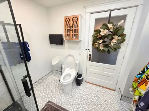 935 Leask Avenue North Bay ON P1A 1V3