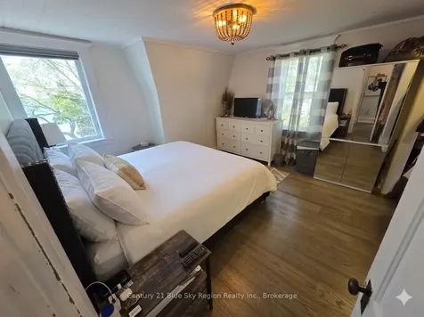 935 Leask Avenue North Bay ON P1A 1V3