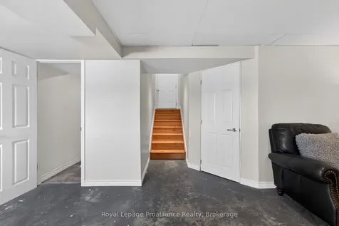 112 Huycks Bay Road Prince Edward County ON K0K 3L0