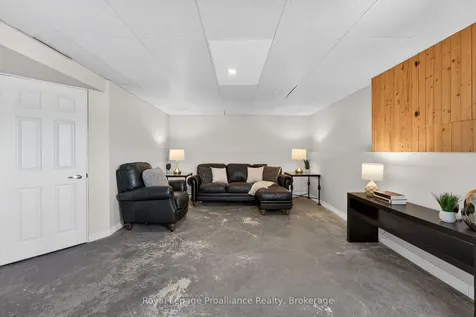 112 Huycks Bay Road Prince Edward County ON K0K 3L0