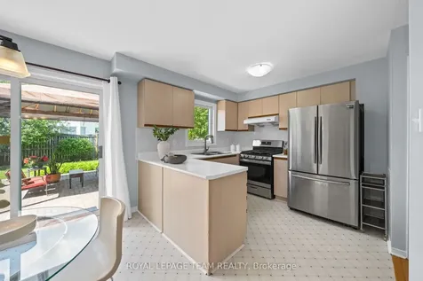 2 Ipswich Terrace Kanata ON K2K 2R5