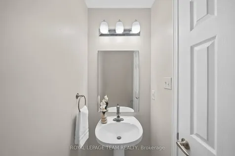 2 Ipswich Terrace Kanata ON K2K 2R5