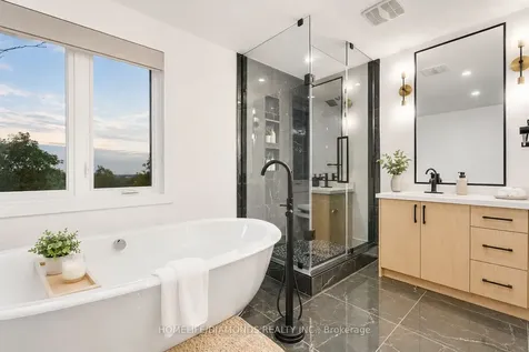 47 Ridge Point Drive St. Catharines ON L2T 2S8