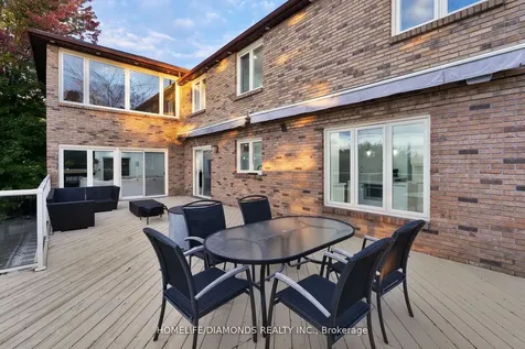 47 Ridge Point Drive St. Catharines ON L2T 2S8