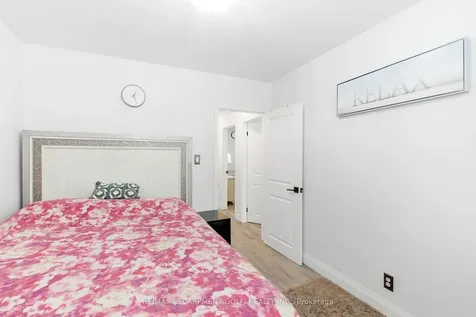 18 Ferrie Street W Hamilton ON L8L 1C5