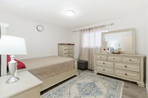 18 Ferrie Street W Hamilton ON L8L 1C5