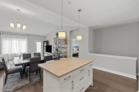 30 Blossom Common St. Catharines ON L2M 0B3