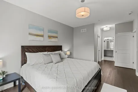 30 Blossom Common St. Catharines ON L2M 0B3
