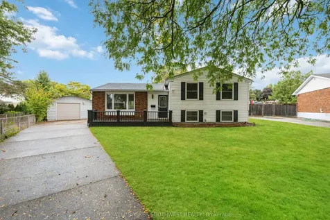 1060 Camelot Crescent Sarnia ON N7S 3L3