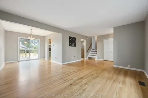 1060 Camelot Crescent Sarnia ON N7S 3L3