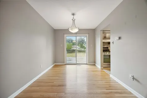 1060 Camelot Crescent Sarnia ON N7S 3L3