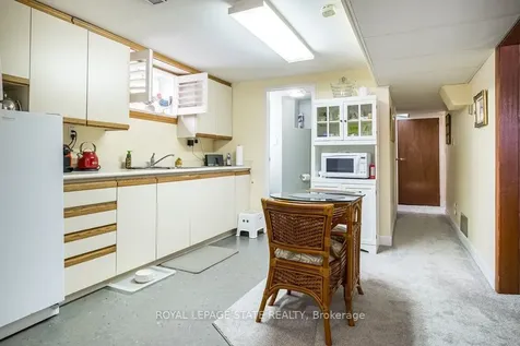 41 Ann Street Hamilton ON L9H 2N4
