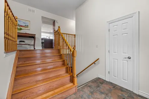 1048 Palmerston Crescent Kingston ON K7P 2P5