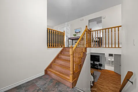 1048 Palmerston Crescent Kingston ON K7P 2P5