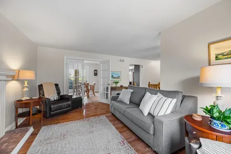 1048 Palmerston Crescent Kingston ON K7P 2P5