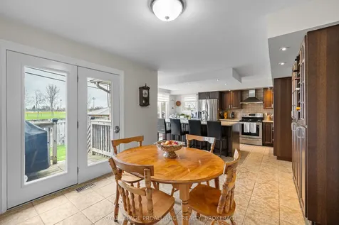 1048 Palmerston Crescent Kingston ON K7P 2P5