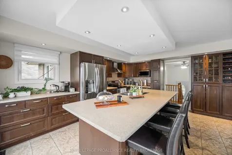 1048 Palmerston Crescent Kingston ON K7P 2P5