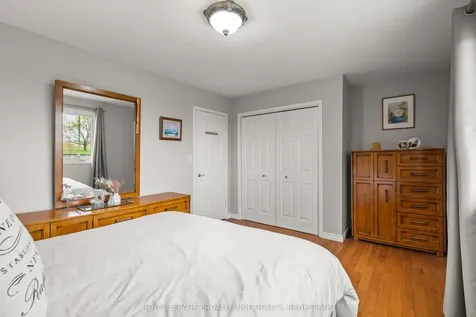 1048 Palmerston Crescent Kingston ON K7P 2P5