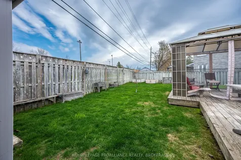 1048 Palmerston Crescent Kingston ON K7P 2P5