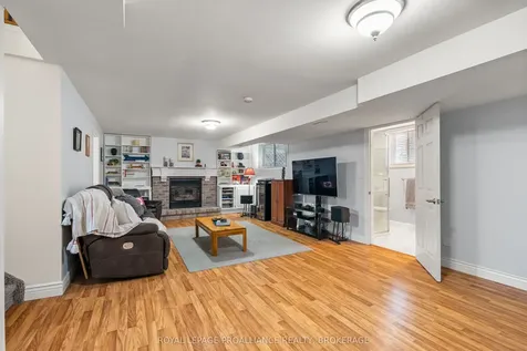 1048 Palmerston Crescent Kingston ON K7P 2P5