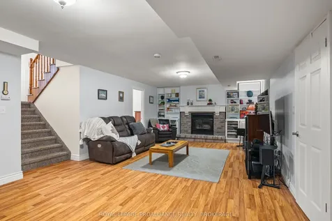 1048 Palmerston Crescent Kingston ON K7P 2P5