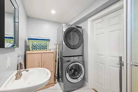 1048 Palmerston Crescent Kingston ON K7P 2P5