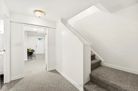2285 Lynhaven Road Peterborough ON K9K 1V5