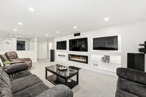 2285 Lynhaven Road Peterborough ON K9K 1V5