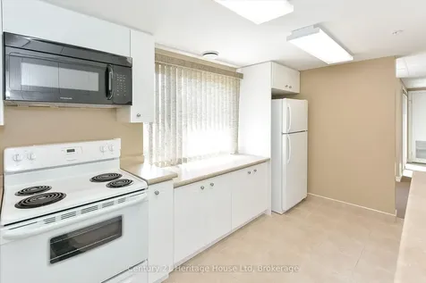 625 St David Street S Centre Wellington ON N1M 0A8
