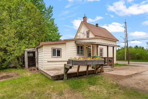 736 Pembroke Street W Pembroke ON K8A 5P6