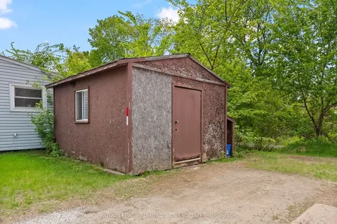 736 Pembroke Street W Pembroke ON K8A 5P6