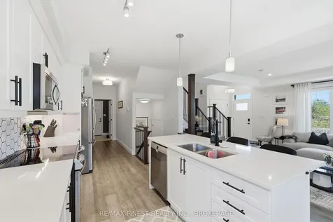 253 Mill Pond Place Kingston ON K7M 0C9