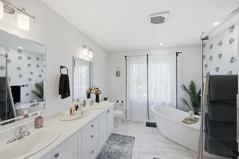 253 Mill Pond Place Kingston ON K7M 0C9