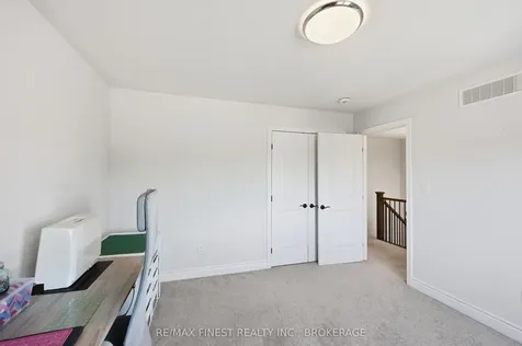 253 Mill Pond Place Kingston ON K7M 0C9