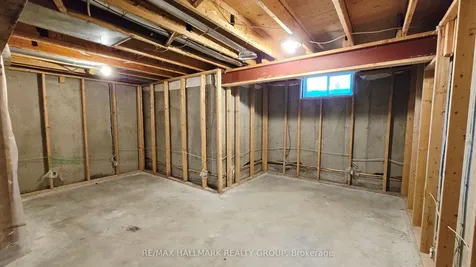 55 Cohen Avenue Kanata ON K2L 4E6