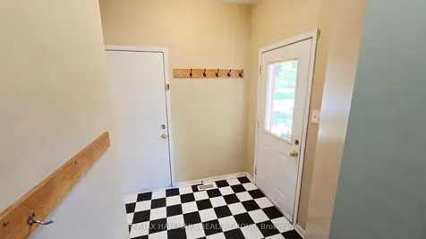 55 Cohen Avenue Kanata ON K2L 4E6