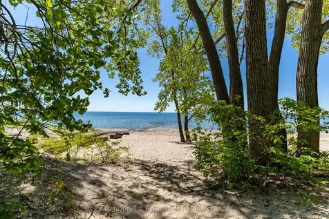 10585 Maplewood Drive Wainfleet ON L3K 5V4