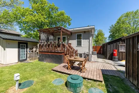 10585 Maplewood Drive Wainfleet ON L3K 5V4