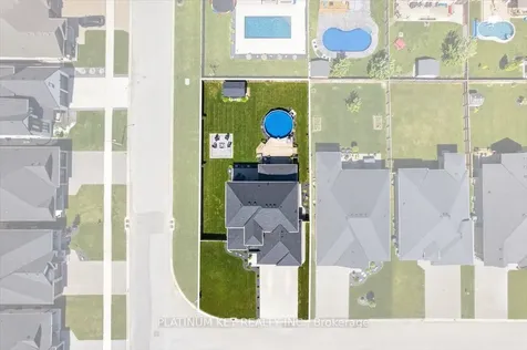 30 Statham Street Strathroy-caradoc ON N7G 0H2