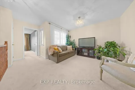 628 Pepperville Crescent Kanata ON K2M 0E8