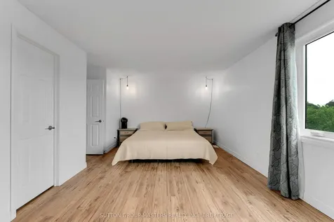 11 Douglas Avenue Kingston ON K7K 6B5