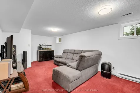 11 Douglas Avenue Kingston ON K7K 6B5