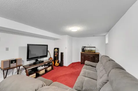 11 Douglas Avenue Kingston ON K7K 6B5