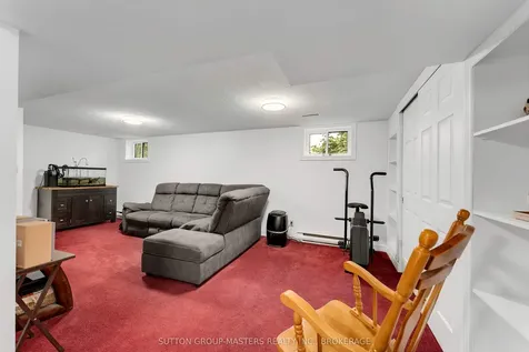 11 Douglas Avenue Kingston ON K7K 6B5