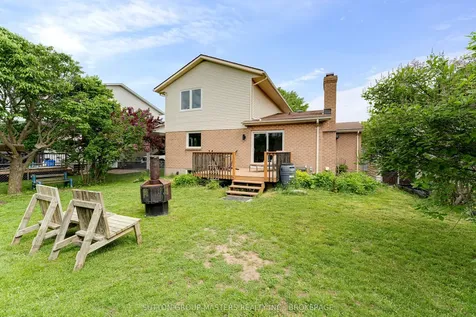 11 Douglas Avenue Kingston ON K7K 6B5