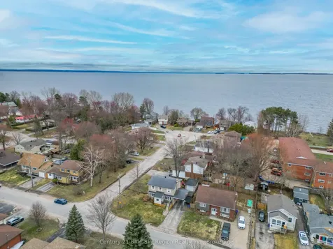 25 Rowe Avenue North Bay ON P1A 1W8