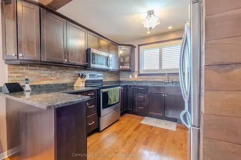 25 Rowe Avenue North Bay ON P1A 1W8