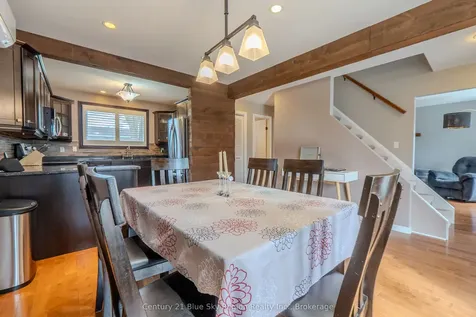 25 Rowe Avenue North Bay ON P1A 1W8