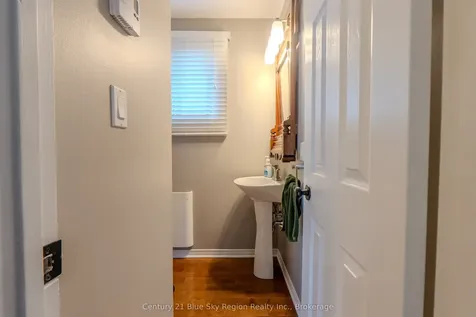 25 Rowe Avenue North Bay ON P1A 1W8